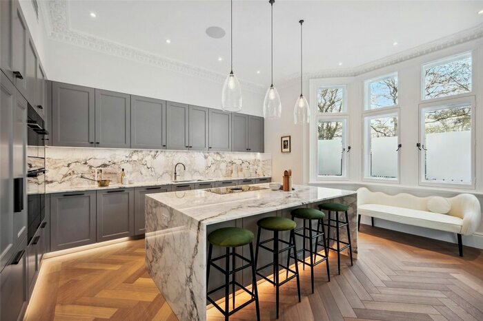 8 Bedroom End Of Terrace House To Rent In Sloane Street, London, SW1X