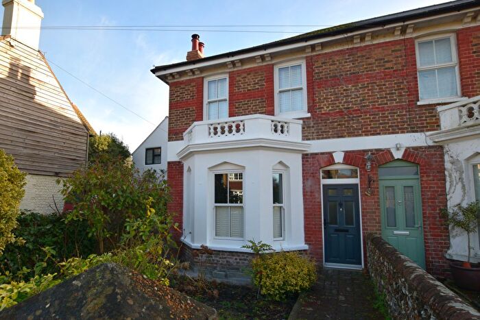 3 Bedroom End Of Terrace House For Sale In High Street, Westham, BN24