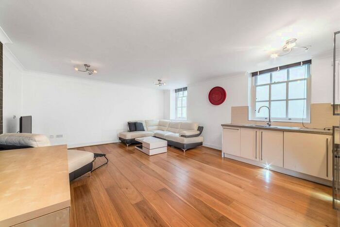 1 Bedroom Flat To Rent In College Hill, City, London, EC4R