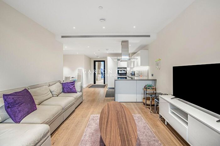 2 Bedroom Apartment For Sale In Cascade Court, Sopwith Way, London, SW11
