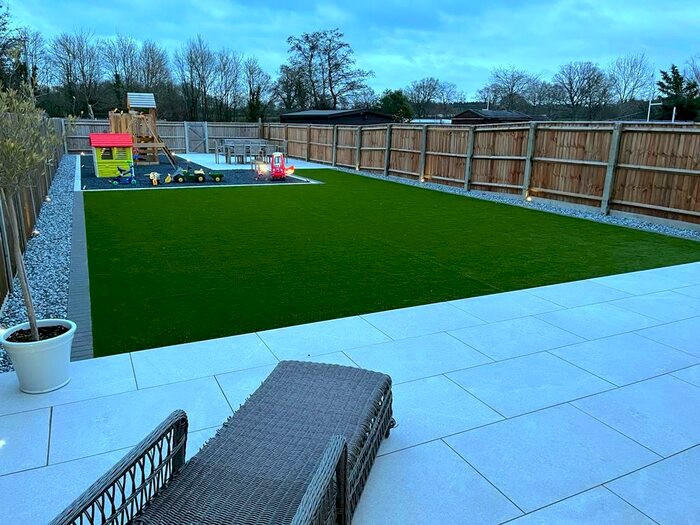 5 Bedroom Bungalow To Rent In Milverton Road, Totton, SO40