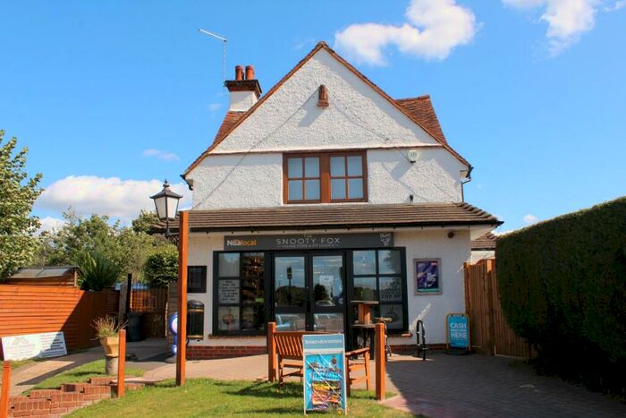 1 Bedroom Maisonette To Rent In Station Approach, Guildford, Surrey, GU4