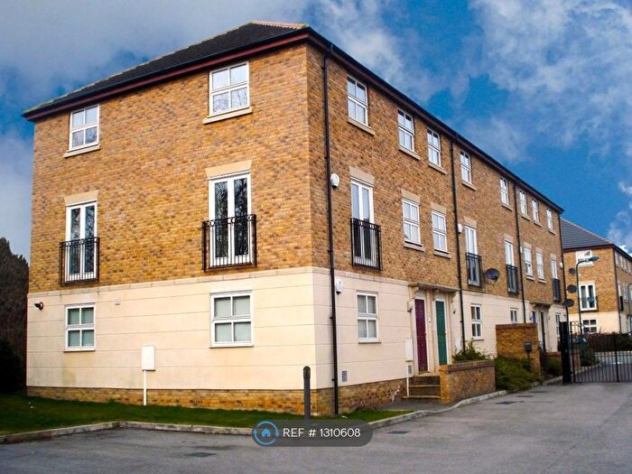 2 Bedroom Maisonette To Rent In Kirkwood Grove, Medbourne, MK5