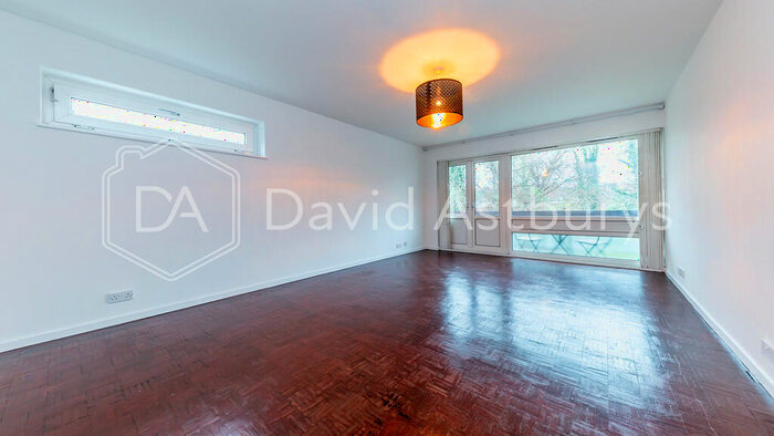 2 Bedroom Apartment To Rent In Stanhope Road, Highgate, London, N6