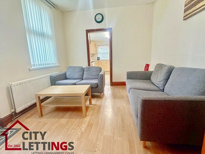 5 Bedroom Semi-Detached House To Rent In Noel Street, Forest Fields, NG7