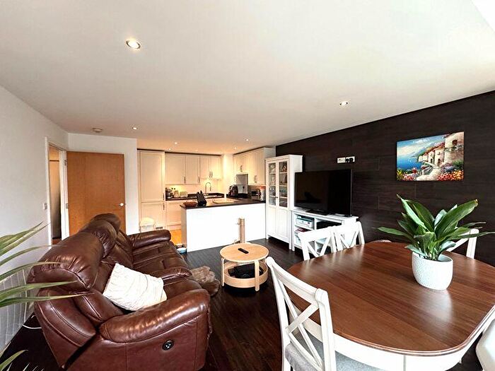 2 Bedroom Apartment To Rent In Drift Court, Basin Approach, London, E16