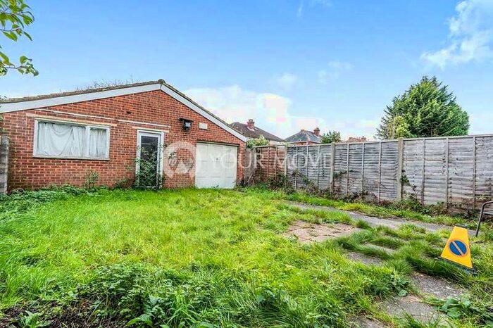 8 Bedroom Semi-Detached House To Rent In Sirdar Road, Southampton, SO17