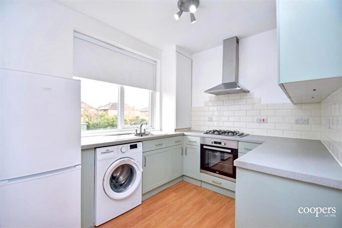 2 Bedroom Maisonette To Rent In Lime Grove, Eastcote, HA4
