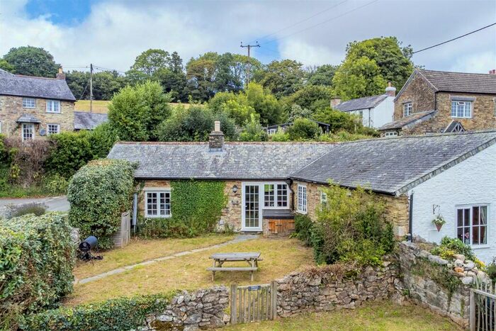 2 Bedroom Cottage For Sale In Trefanny Hill, Duloe, PL14