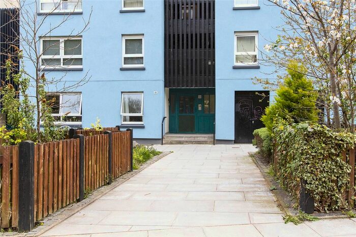 1 Bedroom Flat To Rent In Edinburgh, EH8