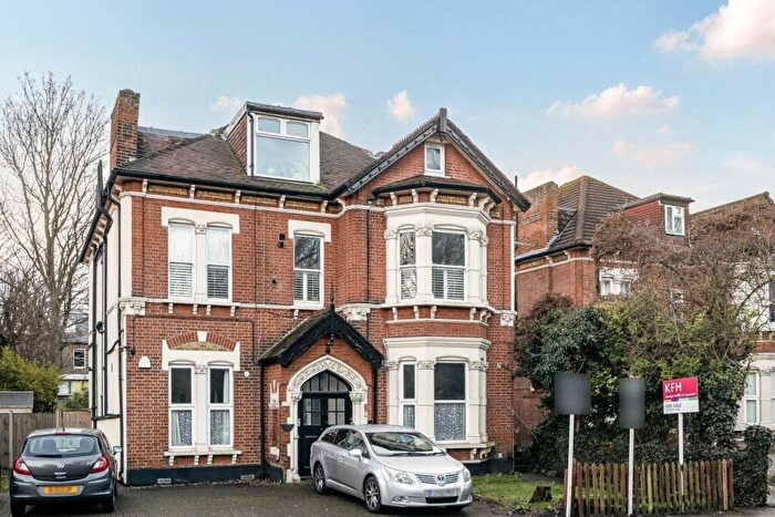 2 Bedroom Flat For Sale In Bromley Road, Beckenham, BR3