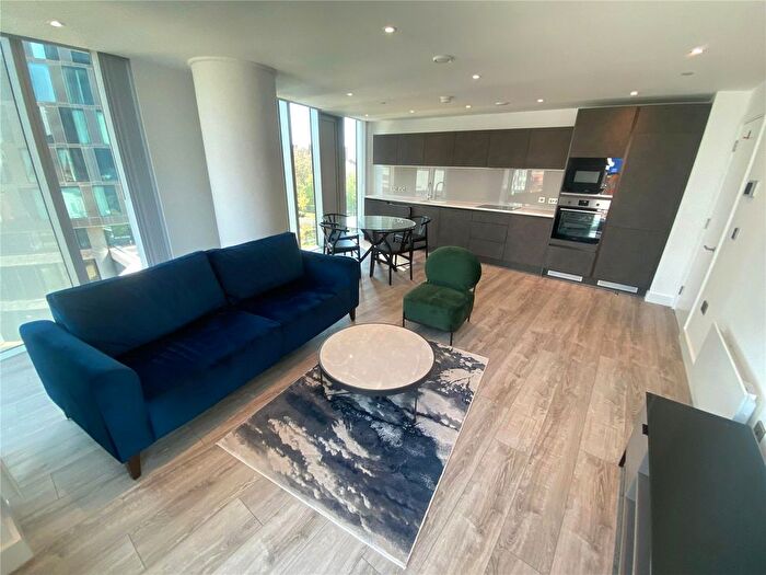 2 Bedroom Flat To Rent In Silvercroft Street, Manchester, Greater Manchester, M15