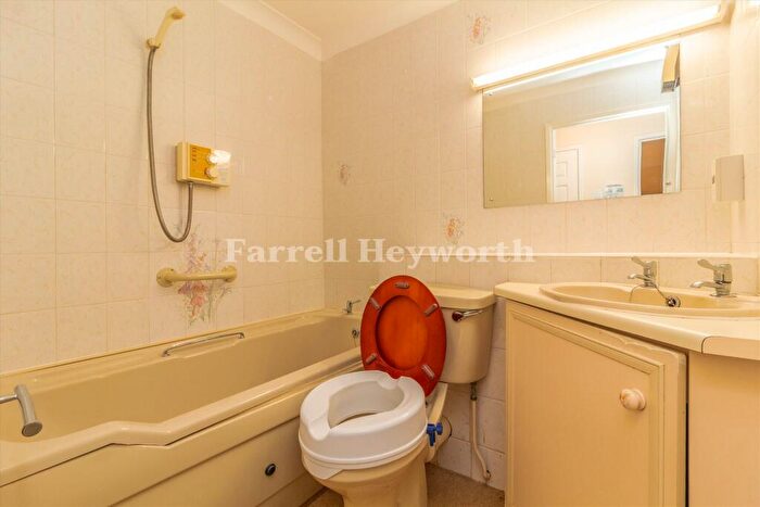 1 Bedroom Flat For Sale In Sharoe Green Lane, Fulwood, Preston, PR2