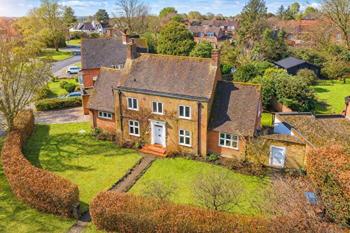 5 Bedroom Detached House For Sale In Bridge Road, Welwyn Garden City, AL8
