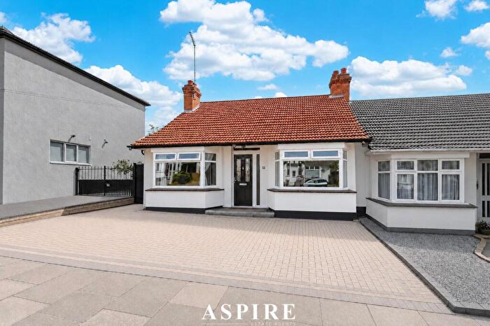 3 Bedroom Semi-Detached Bungalow For Sale In St. Clements Drive, Leigh-On-Sea, SS9