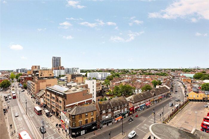 2 Bedroom Flat For Sale In High Street, Hounslow, TW3