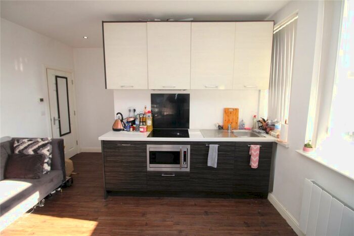 1 Bedroom Flat To Rent In Harpur Street, Bedford, Bedfordshire, MK40