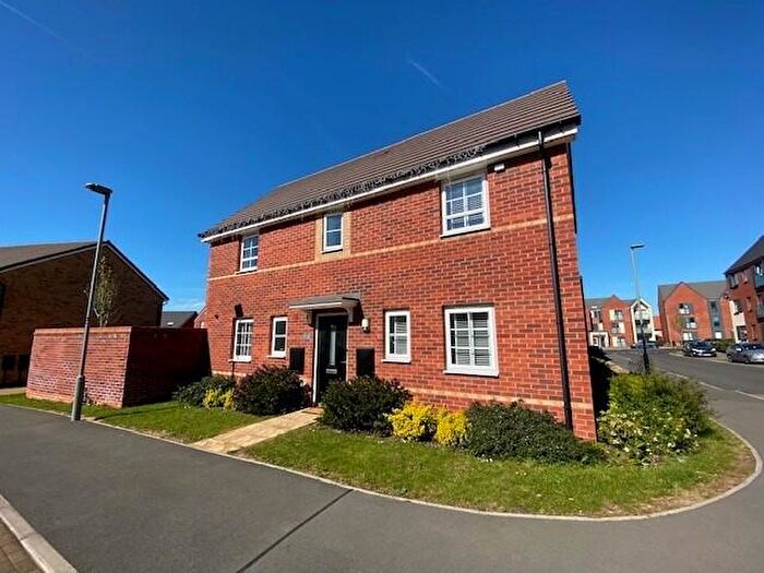 3 Bedroom House To Rent In Saturn Avenue, Fairfields, Milton Keynes, MK11