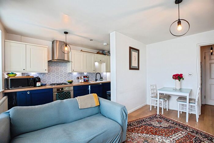 1 Bedroom Flat For Sale In Clipper Way, London, SE13