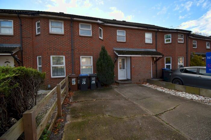 3 Bedroom Terraced House To Rent In Holwell Road, Welwyn Garden City, AL7