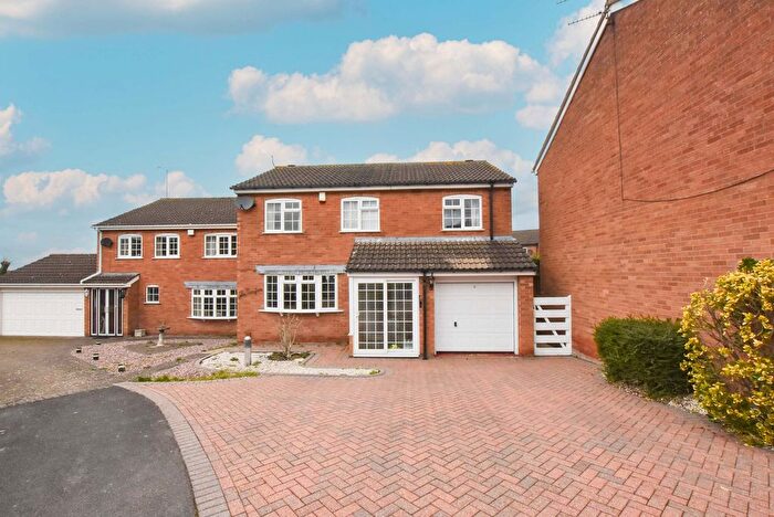 4 Bedroom Detached House For Sale In Ledbury Close, Oadby, Leicester, LE2