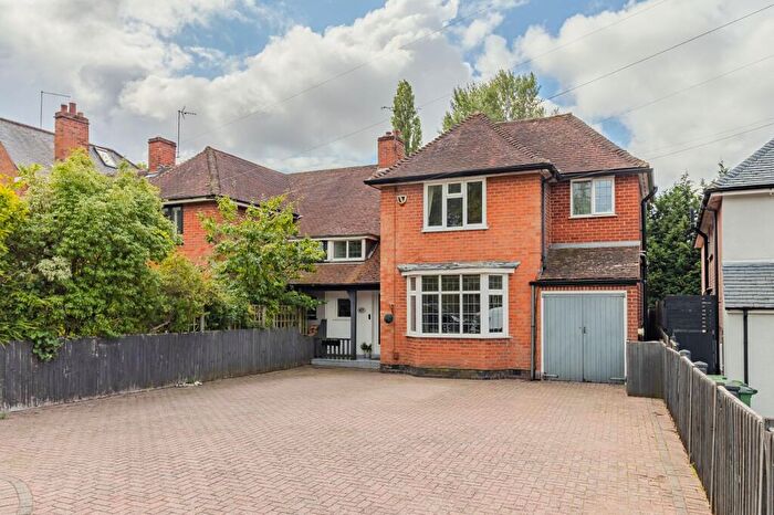 4 Bedroom Semi-Detached House For Sale In Leicester Road, Glenfield, LE3