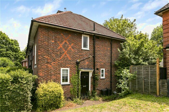 3 Bedroom End Of Terrace House To Rent In The Pleasance, Putney, SW15