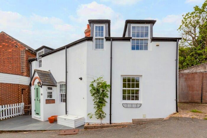 2 Bedroom Semi-Detached House To Rent In Chipstead Lane, Riverhead, Sevenoaks, TN13