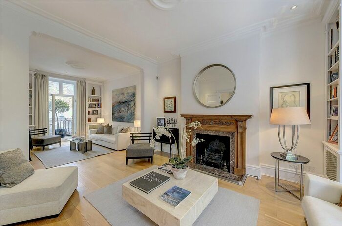 5 Bedroom End Of Terrace House To Rent In Stratford Road, Kensington, London, W8