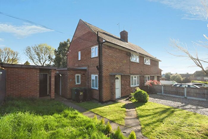 1 Bedroom Maisonette For Sale In Langham Crescent, Billericay, CM12