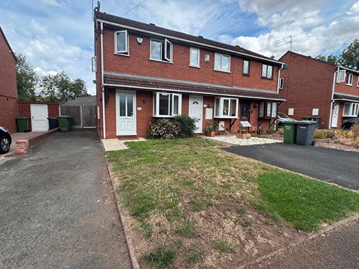 2 Bedroom Property To Rent In St Oswalds Close, Kidderminster, DY10