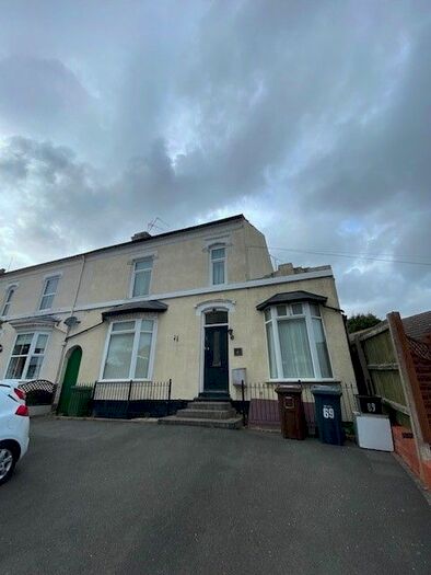 Studio To Rent In Lyndon Road, Solihull, B92