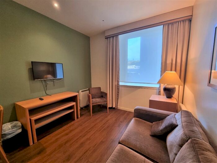 1 Bedroom Flat To Rent In Rosemount Viaduct, Rosemount, Aberdeen, AB25