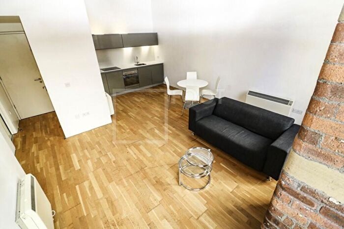 1 Bedroom Apartment To Rent In Furnished Apartment, Velvet Mill, BD9