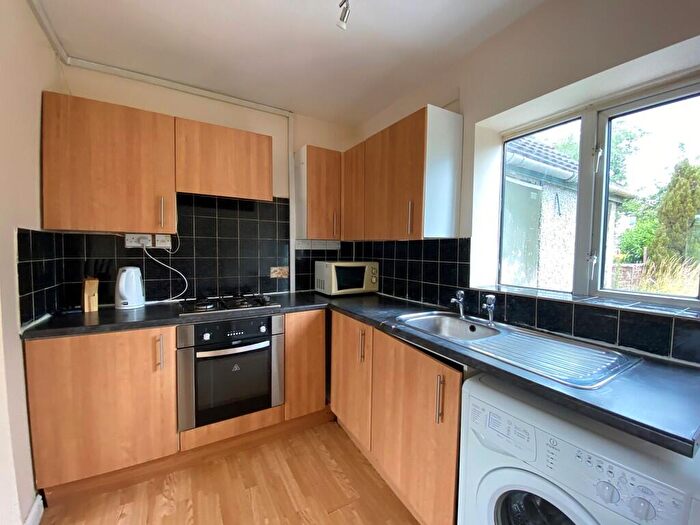 4 Bedroom Semi-Detached House To Rent In Burgess Road, SO16