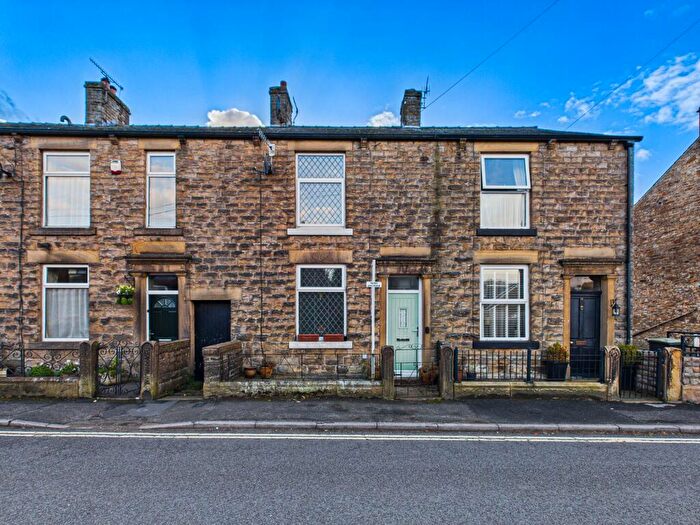 2 Bedroom House For Sale In Laneside Road, New Mills, SK22