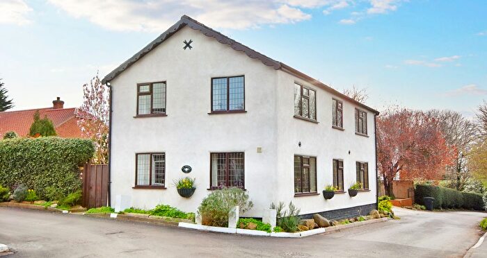 3 Bedroom Cottage For Sale In Crowtree Lane, Louth, LN11