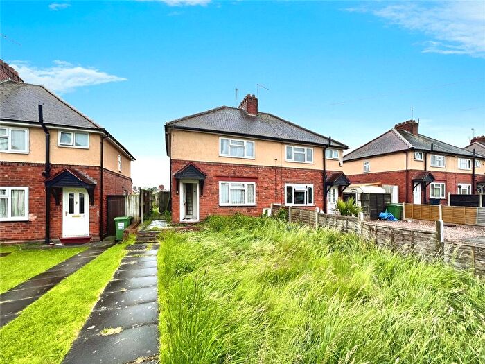 3 Bedroom Semi-detached House To Rent In Fens Crescent, Brierley Hill, West Midlands, DY5