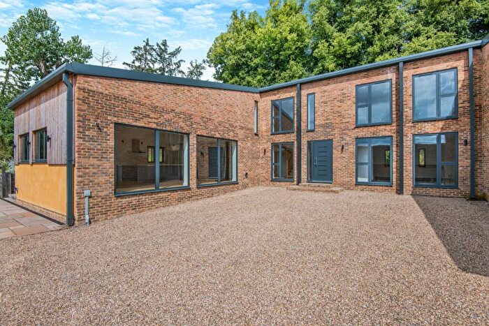 5 Bedroom Barn Conversion For Sale In Loddington Lane, Linton, Maidstone, Kent, ME17