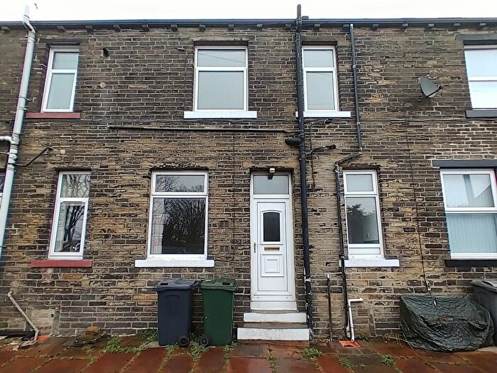 1 Bedroom Terraced House For Sale In Jester Place, Queensbury, Bradford, BD13