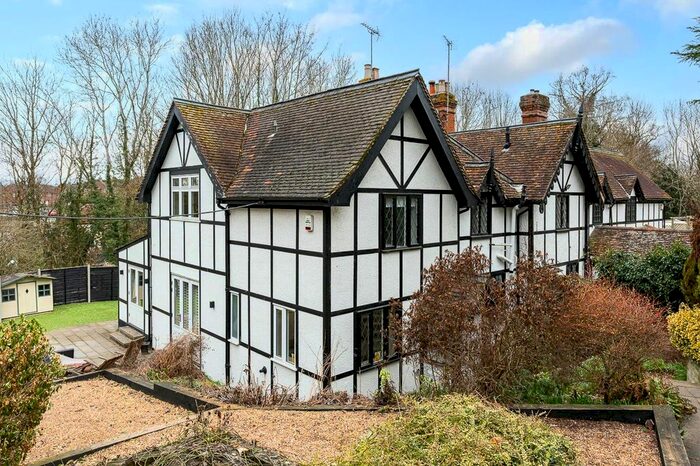4 Bedroom Property For Sale In Kitten Lane, Stanstead Abbotts, Ware, SG12