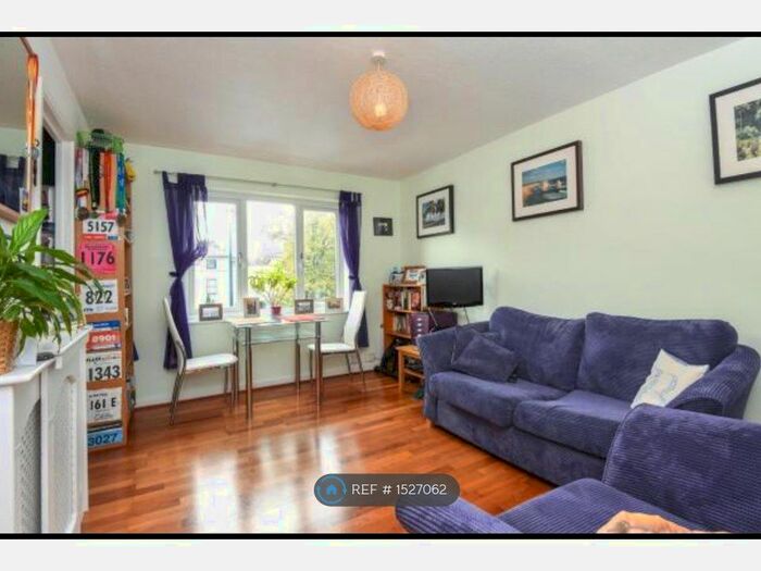 1 Bedroom Flat To Rent In Lewisham Way, London, SE4