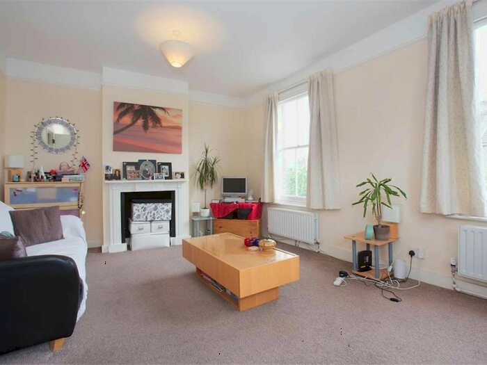 1 Bedroom Flat To Rent In North Cross Road, London, SE22