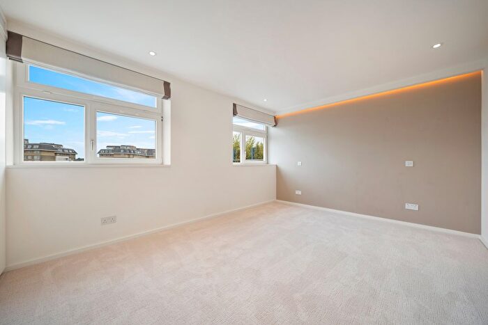 4 Bedroom Flat To Rent In St. Johns Wood Park, St John's Wood, London, NW8