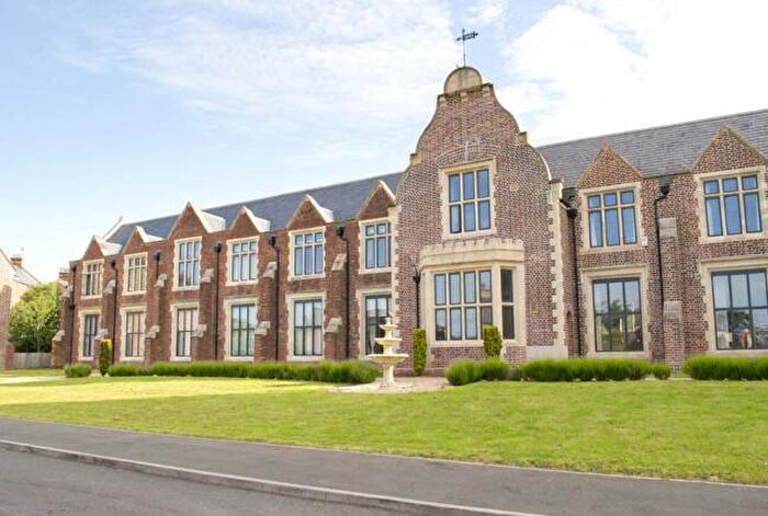 1 Bedroom Apartment To Rent In Mount Dinham Court, Exeter, EX4