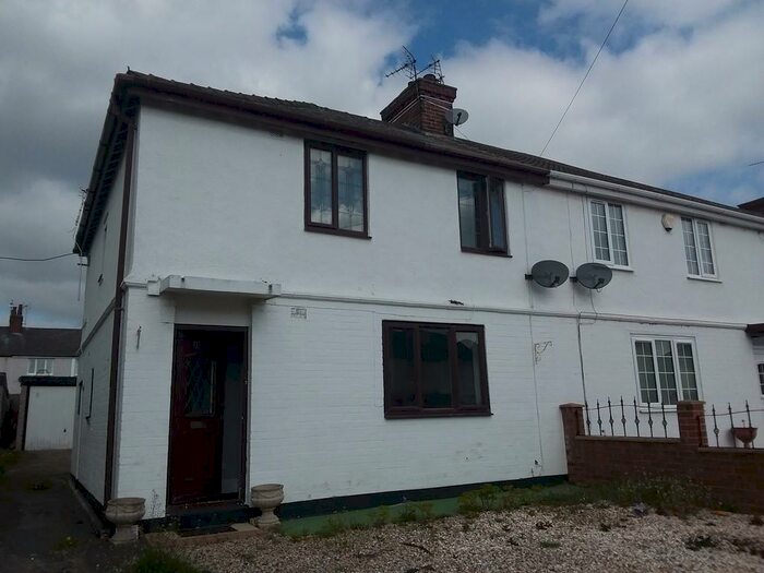 3 Bedroom Semi-Detached House To Rent In Beech Road, Skellow, DN6