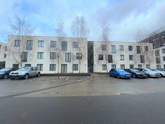 1 Bedroom Flat To Rent In Godstone Road, Whyteleafe, CR3