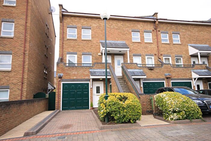 2 Bedroom Terraced House To Rent In Schooner Close, London, E14