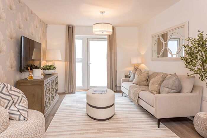 1 Bedroom Apartment For Sale In Goshawk Road, Off Old Shoreham Road, Lancing, BN15