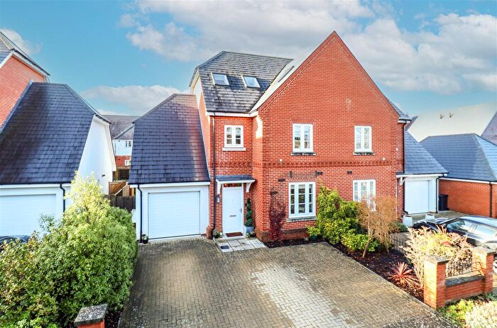 4 Bedroom Semi-Detached House For Sale In Royston Drive, Ewshot, Farnham, GU10